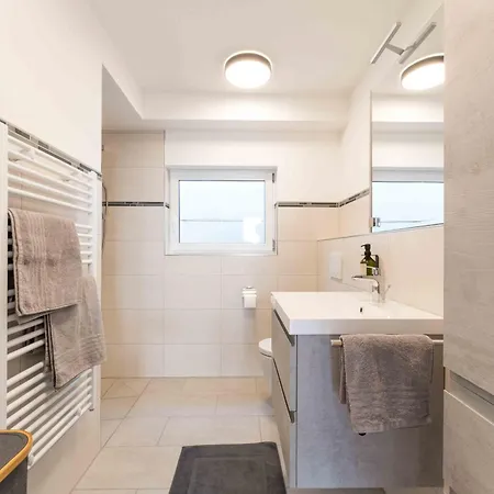 Matt ' Alpenblick & Dorfidylle Im Modernen דירה